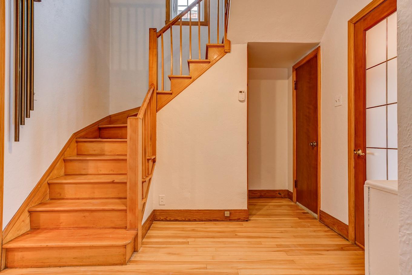 Passageway - 10202 Rue Berri, Montréal (Ahuntsic-Cartierville), QC - Indoor Photo Showing Other Room