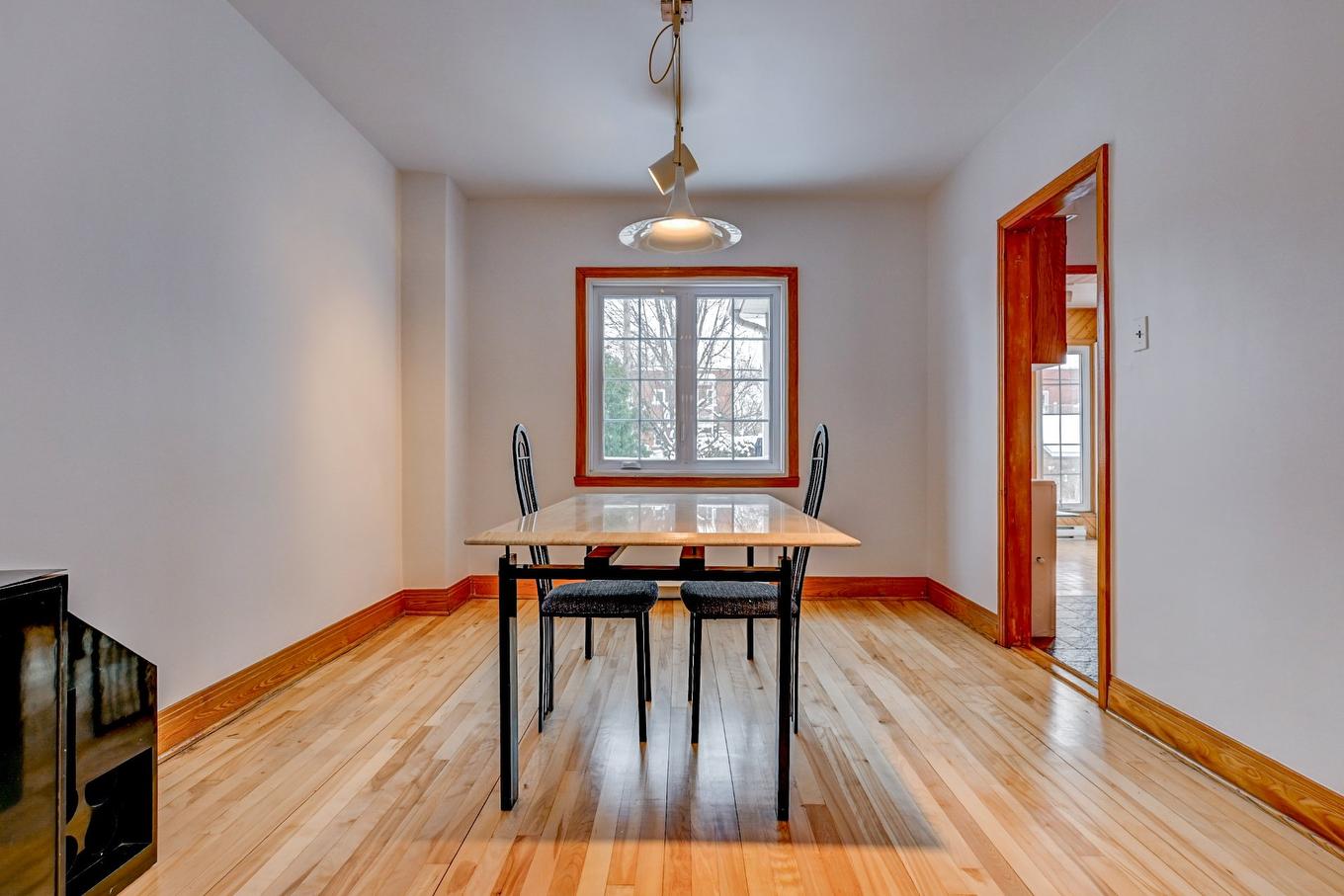 Dining room - 10202 Rue Berri, Montréal (Ahuntsic-Cartierville), QC - Indoor Photo Showing Other Room