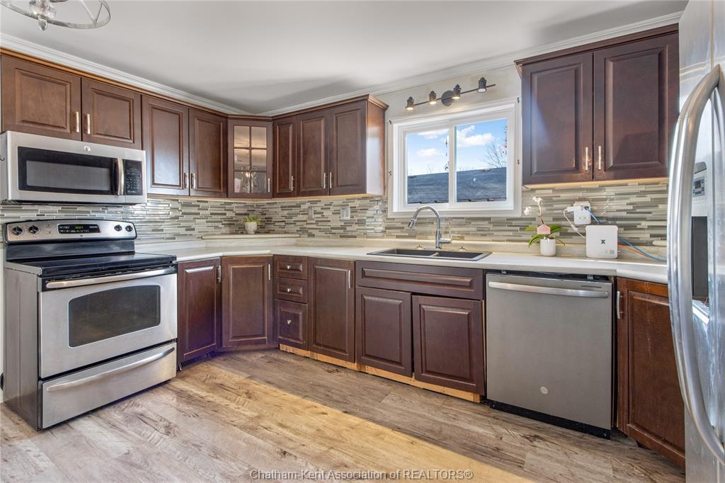 21724 Kent Bridge Road, Kent Bridge, ON