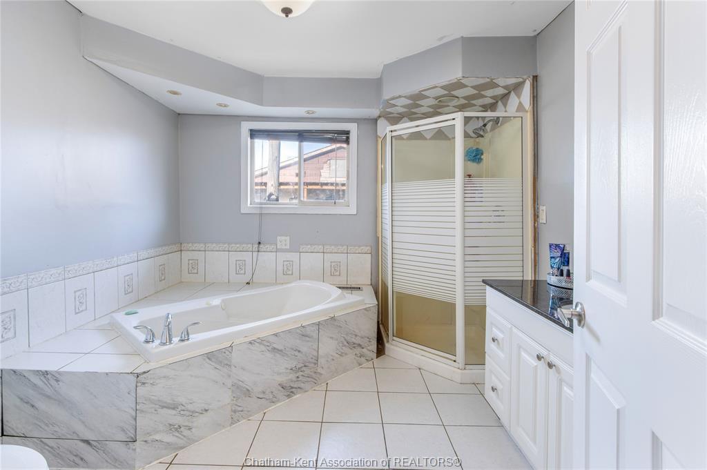 21724 Kent Bridge Road, Kent Bridge, ON