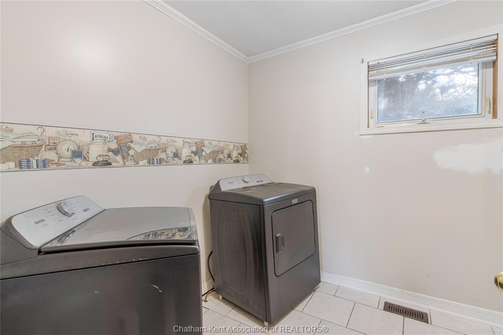 21724 Kent Bridge Road, Kent Bridge, ON