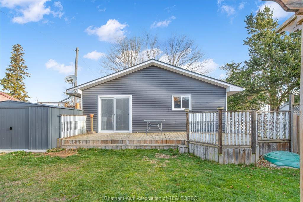 21724 Kent Bridge Road, Kent Bridge, ON