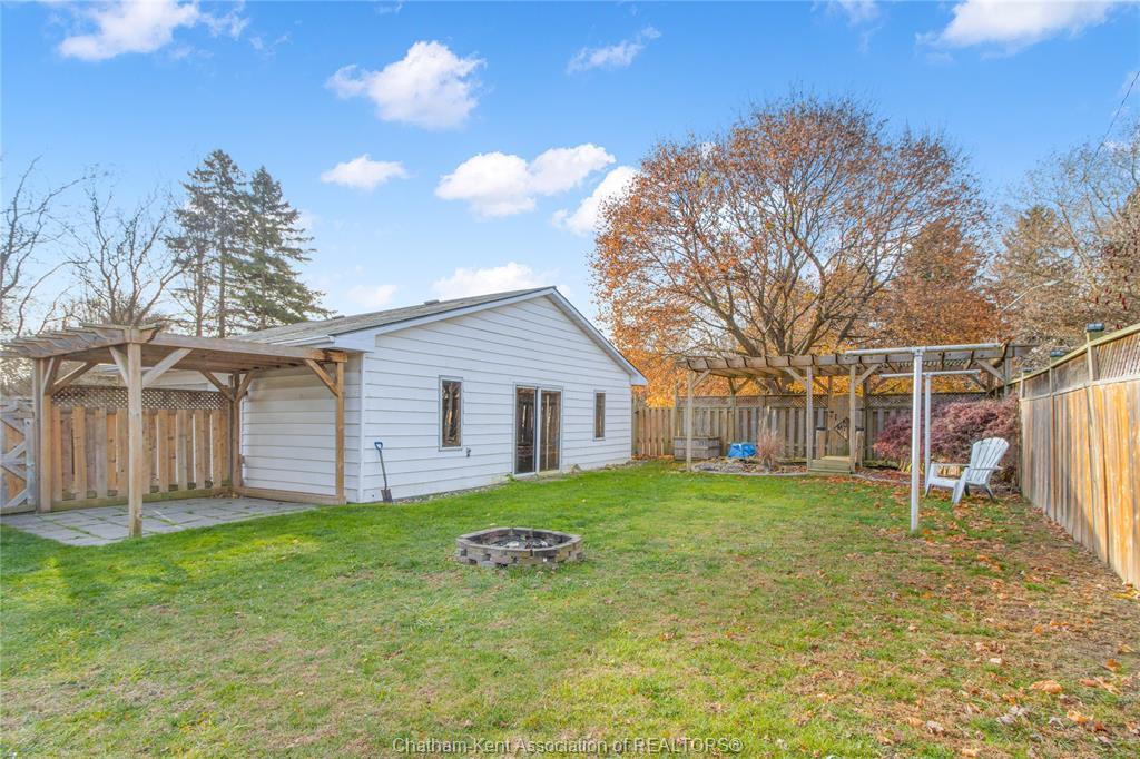 21724 Kent Bridge Road, Kent Bridge, ON