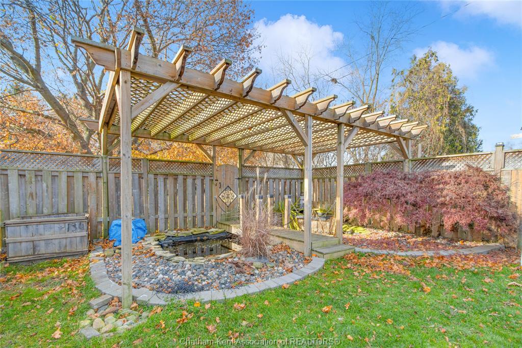 21724 Kent Bridge Road, Kent Bridge, ON