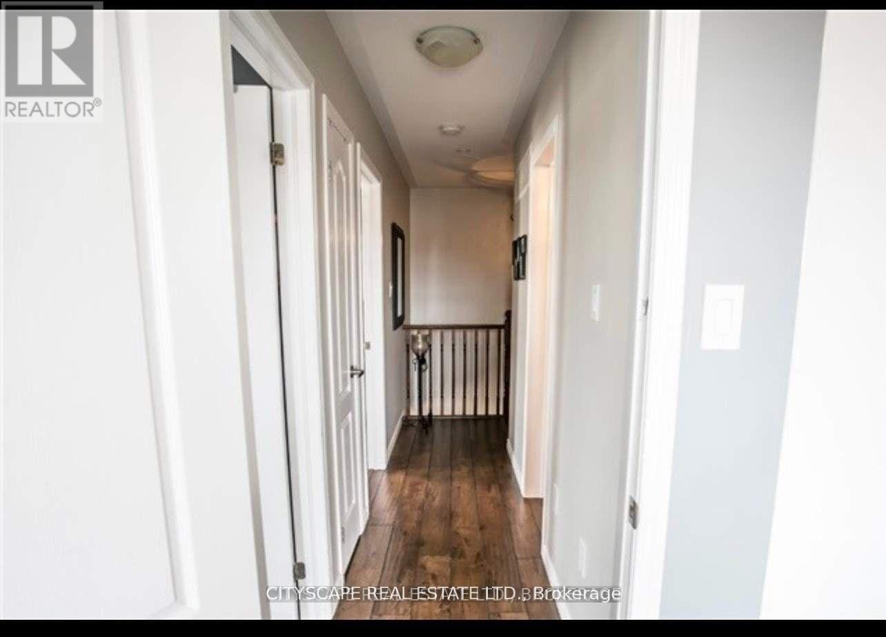 1023 Stemman Place, Milton, ON - Indoor Photo Showing Other Room