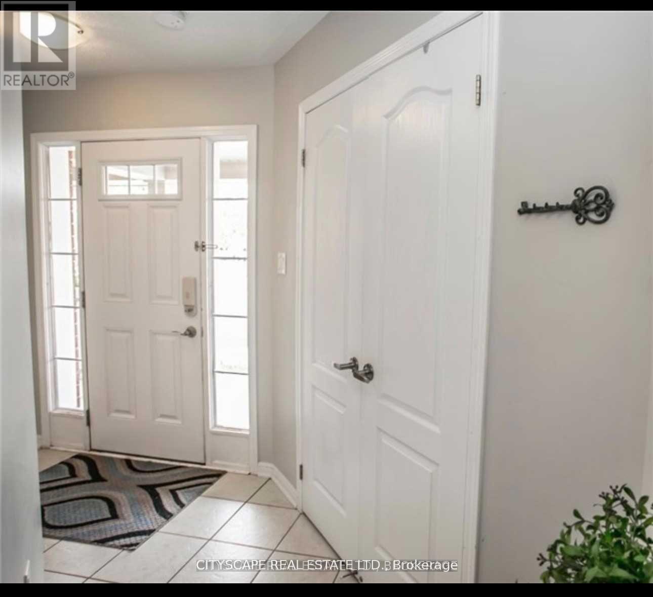 1023 Stemman Place, Milton, ON - Indoor Photo Showing Other Room