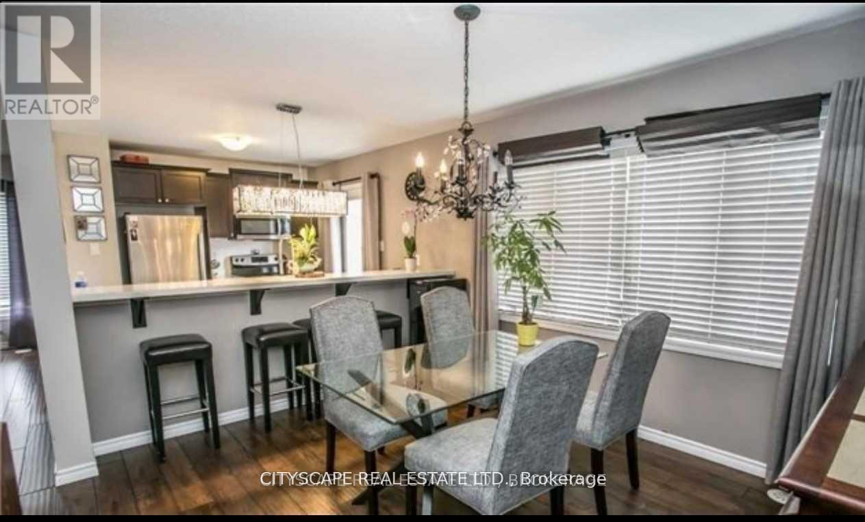 1023 Stemman Place, Milton, ON - Indoor Photo Showing Dining Room