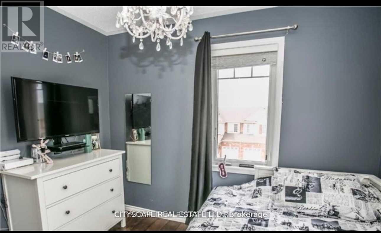 1023 Stemman Place, Milton, ON - Indoor Photo Showing Bedroom