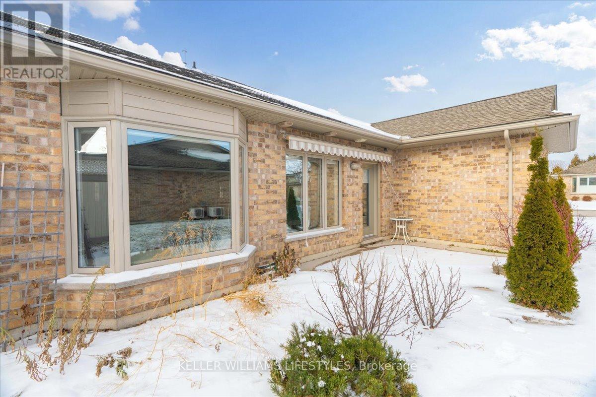 21 - 5969 Townsend Line, Lambton Shores (Forest), ON - Outdoor