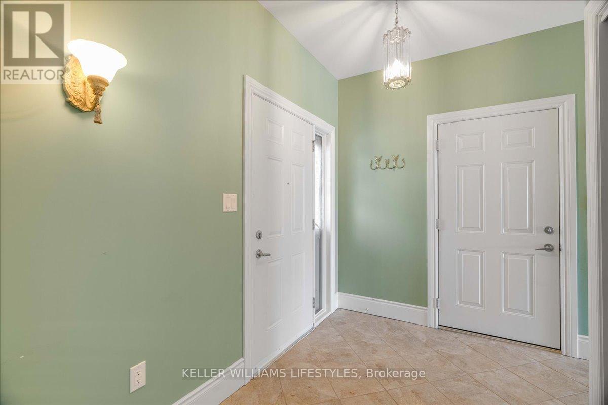 21 - 5969 Townsend Line, Lambton Shores (Forest), ON - Indoor Photo Showing Other Room