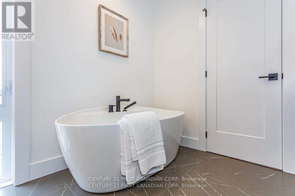 Lot 128 Big Leaf Trail, London South (South V), ON - Indoor Photo Showing Other Room