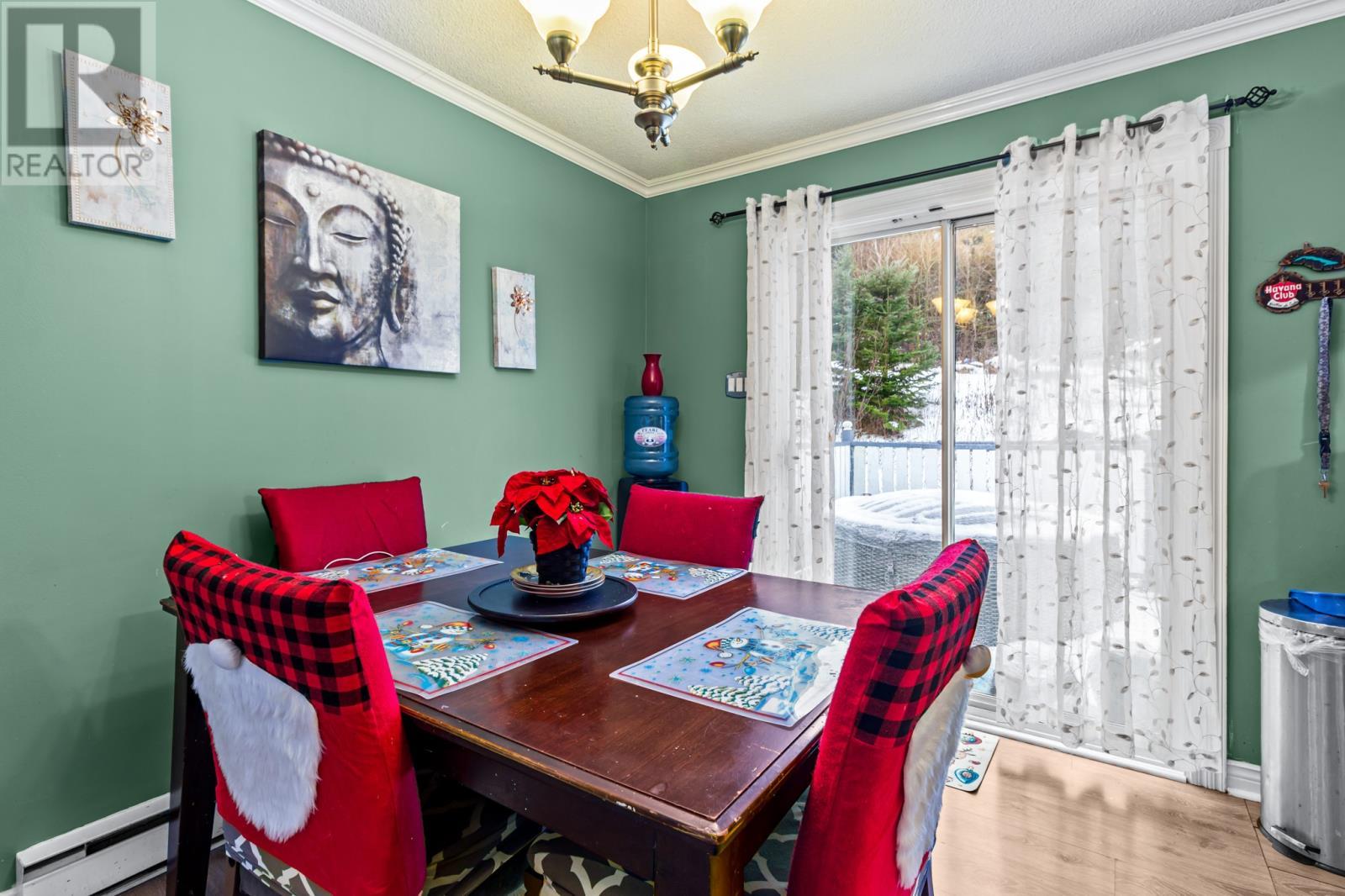 929 Pouch Cove Line, Pouch Cove, NL - Indoor Photo Showing Dining Room