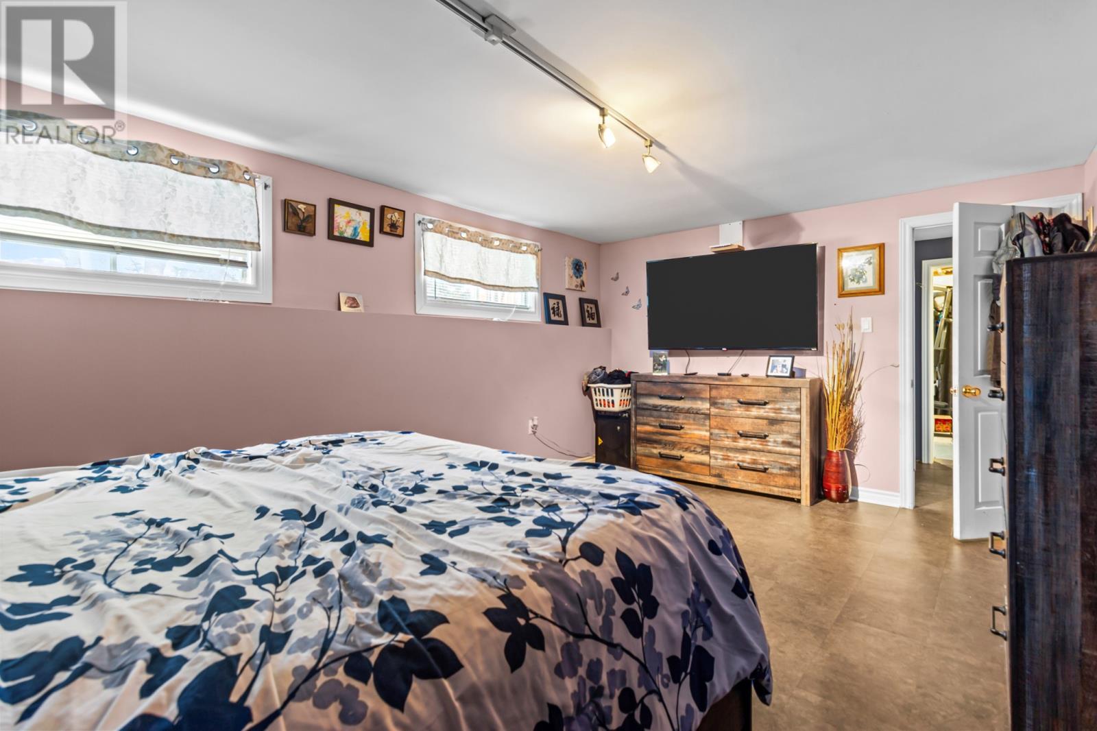 929 Pouch Cove Line, Pouch Cove, NL - Indoor Photo Showing Bedroom
