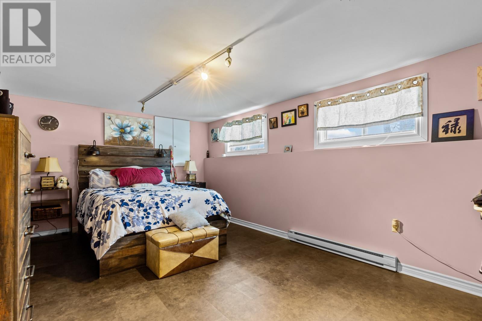 929 Pouch Cove Line, Pouch Cove, NL - Indoor Photo Showing Bedroom