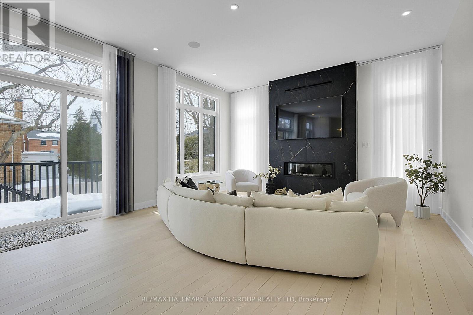 623 Rowanwood Avenue, Ottawa, ON - Indoor