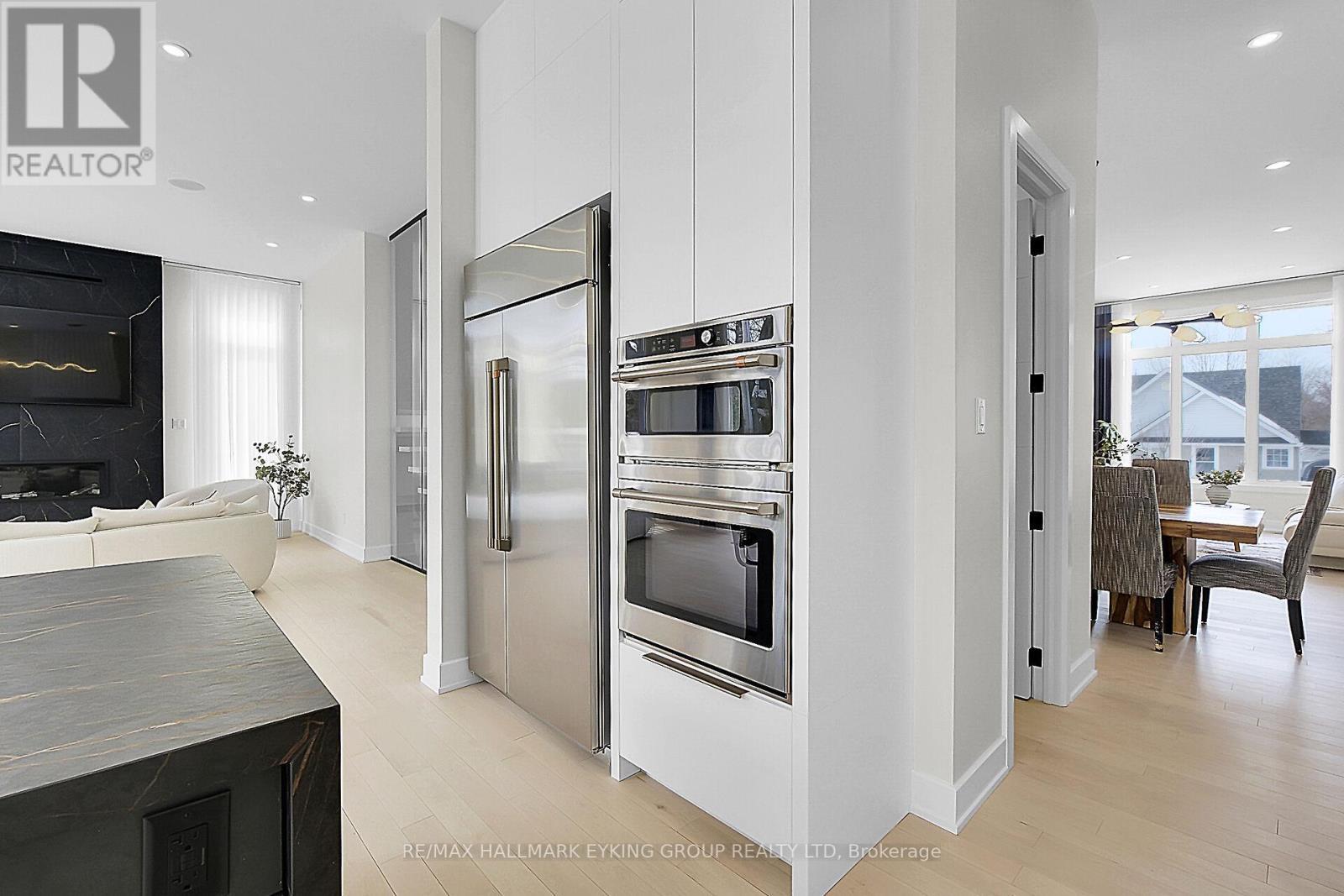 623 Rowanwood Avenue, Ottawa, ON - Indoor