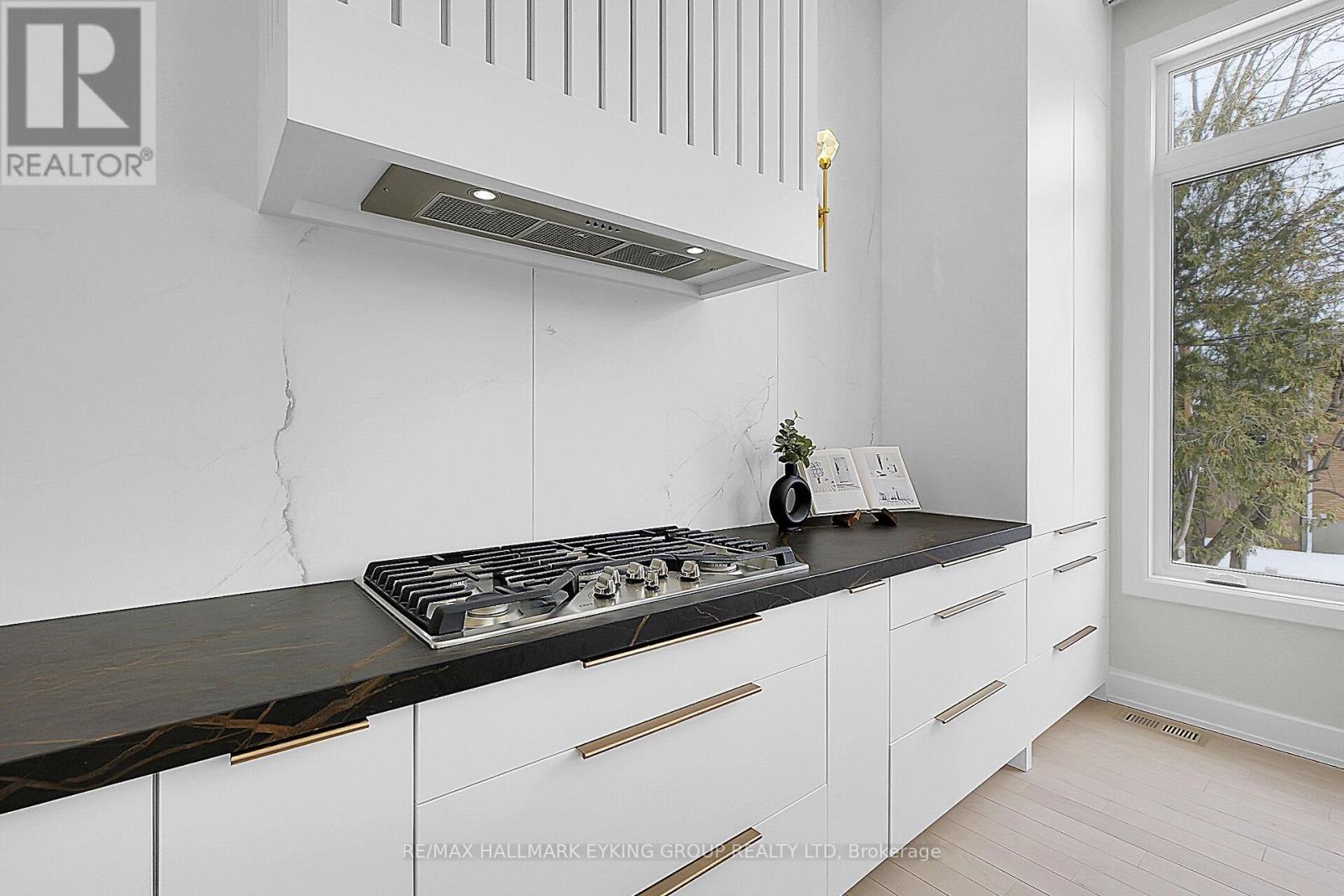 623 Rowanwood Avenue, Ottawa, ON - Indoor Photo Showing Kitchen