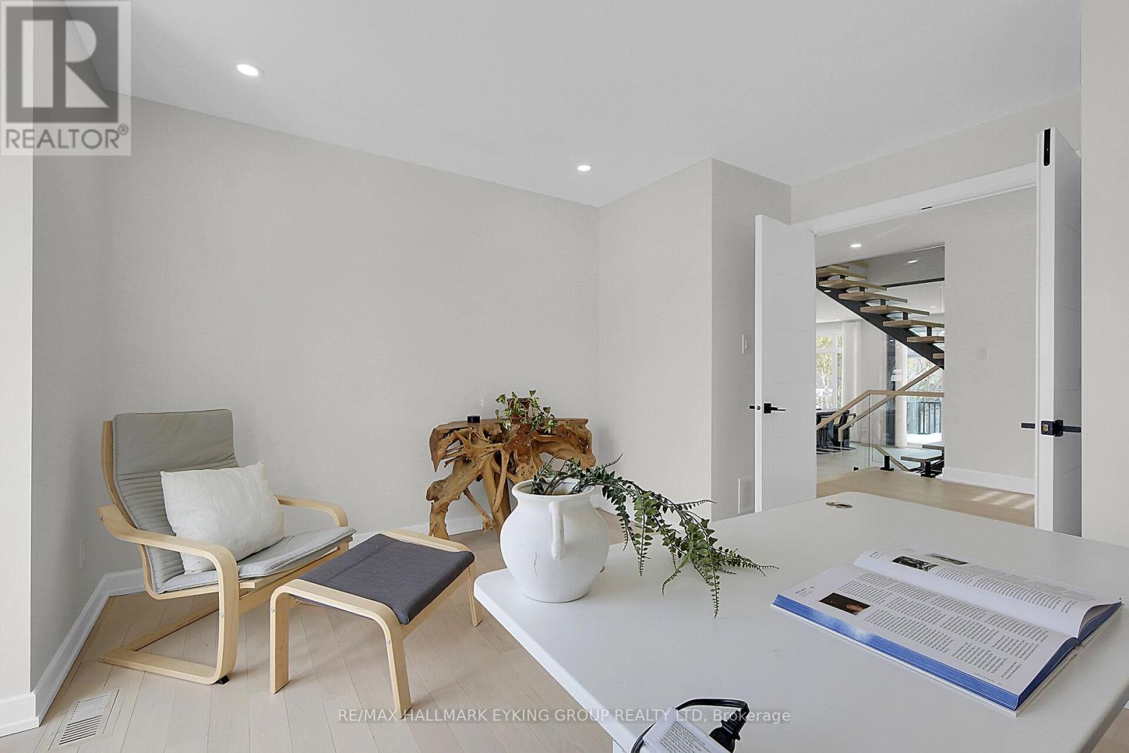 623 Rowanwood Avenue, Ottawa, ON - Indoor Photo Showing Other Room