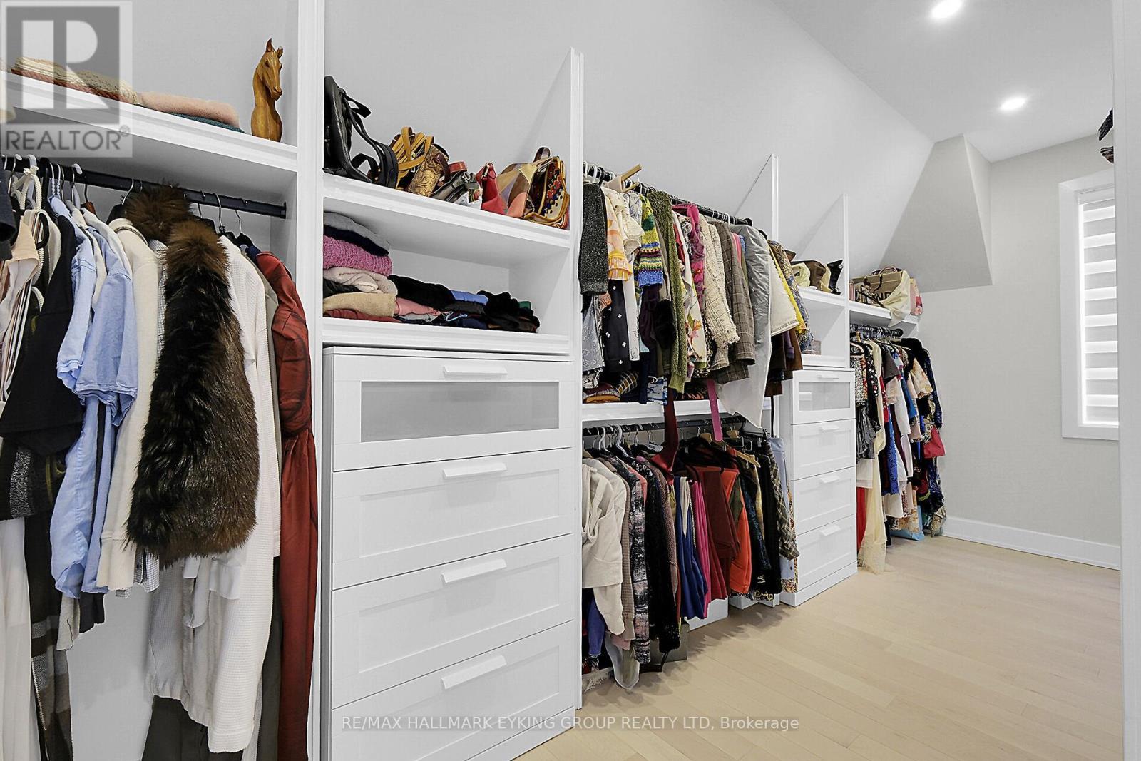 623 Rowanwood Avenue, Ottawa, ON - Indoor With Storage