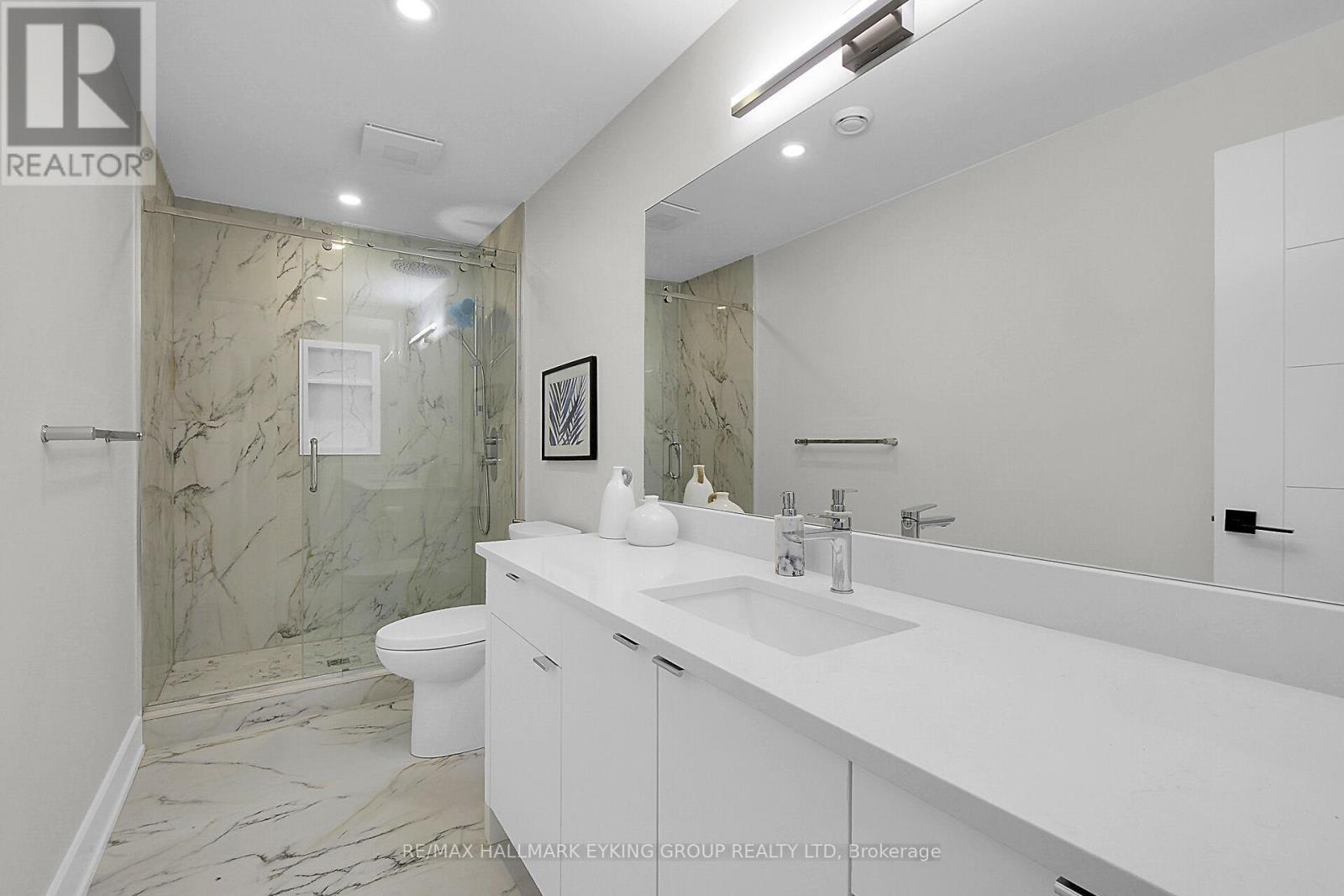 623 Rowanwood Avenue, Ottawa, ON - Indoor Photo Showing Bathroom
