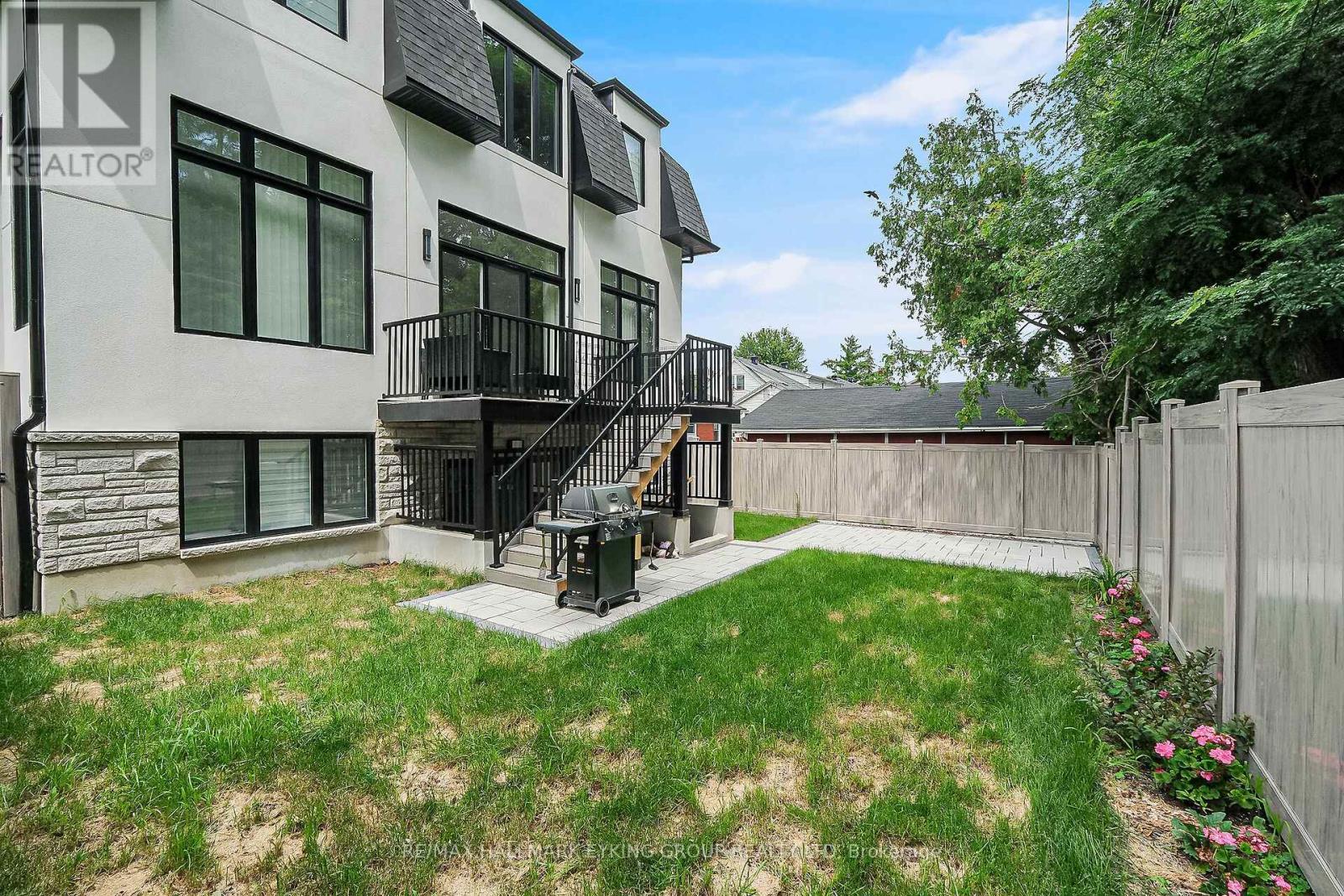 623 Rowanwood Avenue, Ottawa, ON - Outdoor