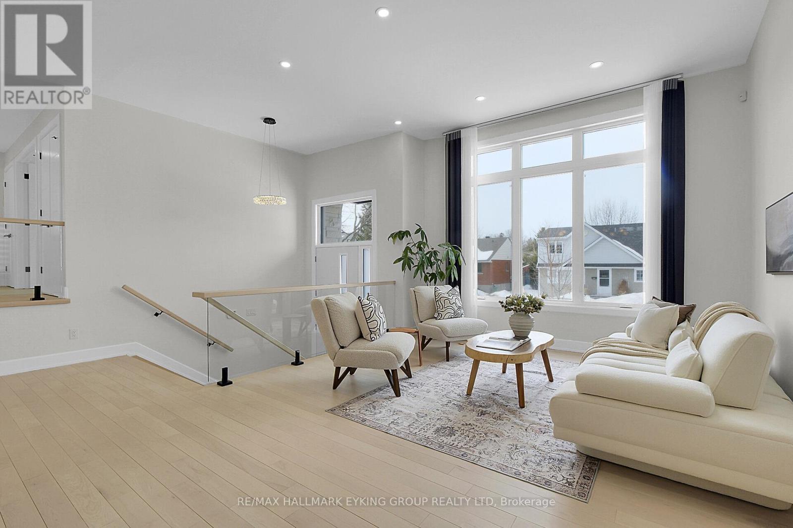 623 Rowanwood Avenue, Ottawa, ON - Indoor