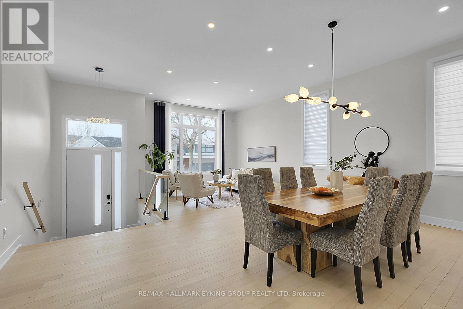 623 Rowanwood Avenue, Ottawa, ON - Indoor Photo Showing Dining Room