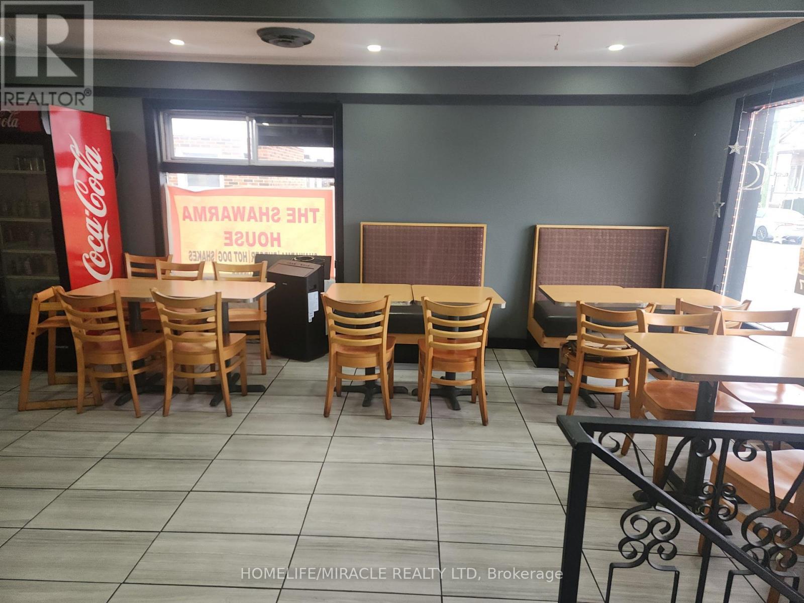 9 Main Street N, Hamilton, ON