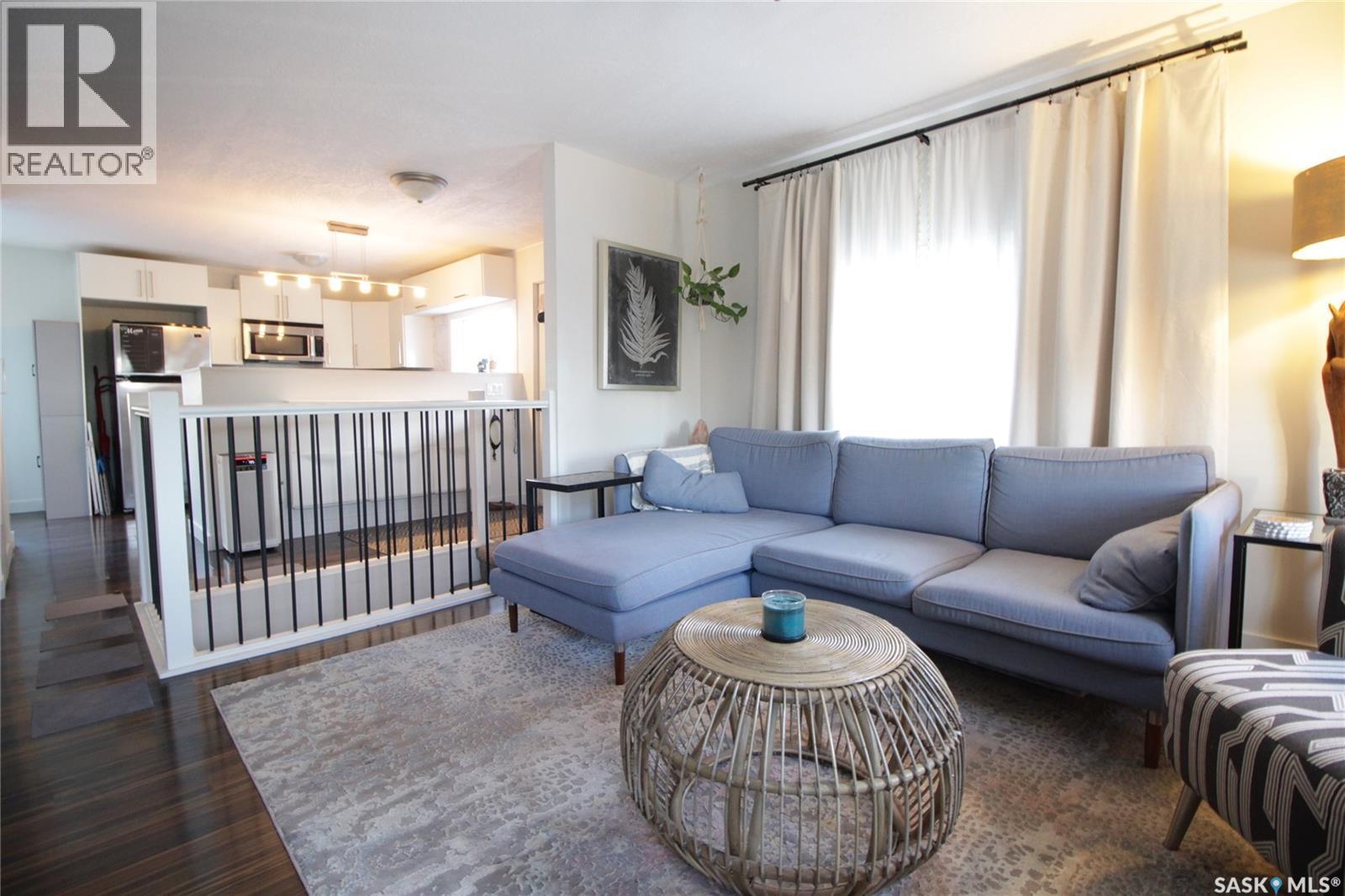 217 Garry Street, Rocanville, SK - Indoor Photo Showing Living Room