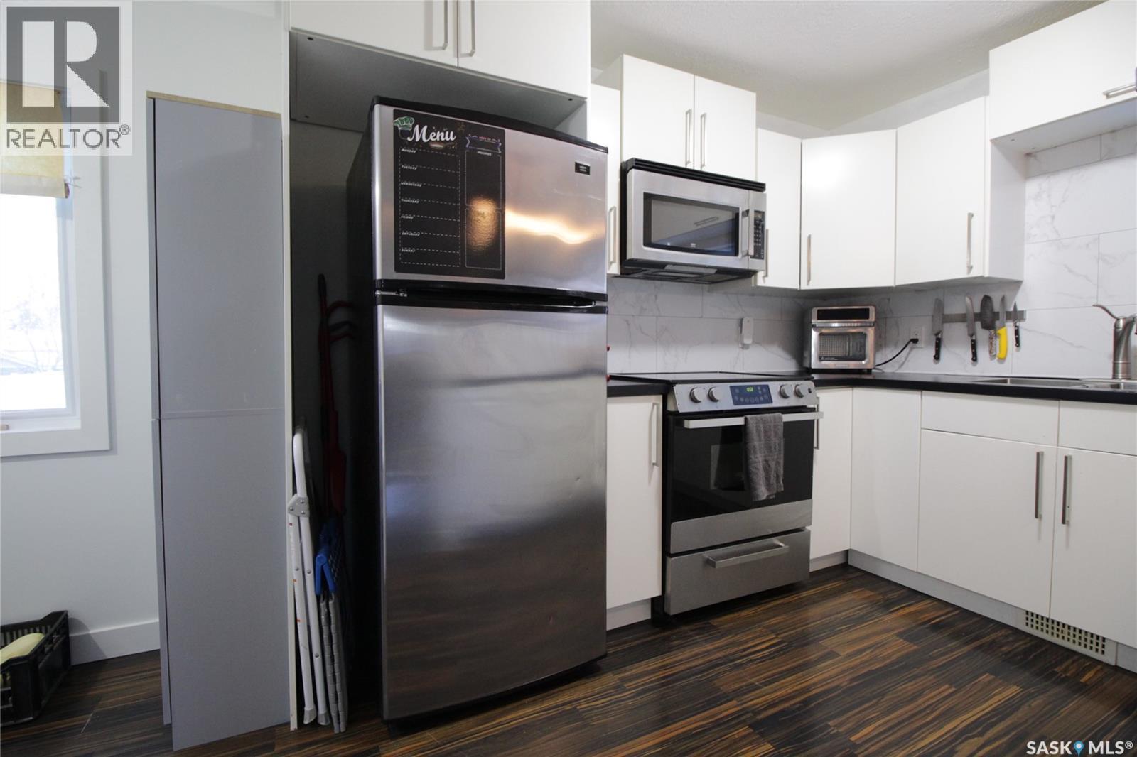 217 Garry Street, Rocanville, SK - Indoor Photo Showing Kitchen With Stainless Steel Kitchen
