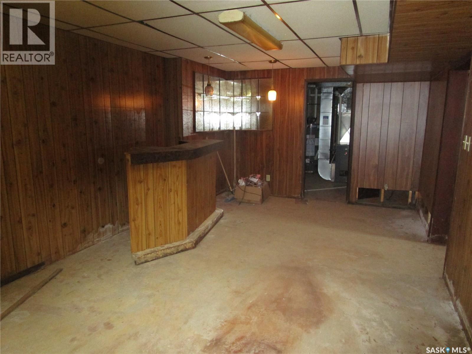 514 3Rd Avenue E, Assiniboia, SK - Indoor Photo Showing Other Room