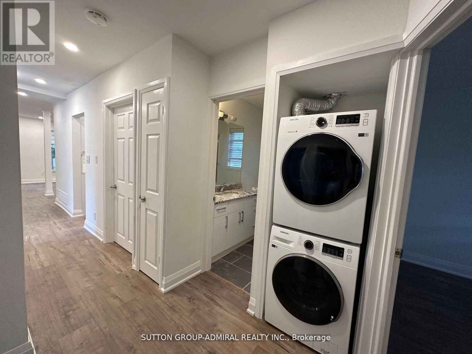 Main Floor - 7 Resolution Crescent, Toronto, ON - Indoor Photo Showing Laundry Room