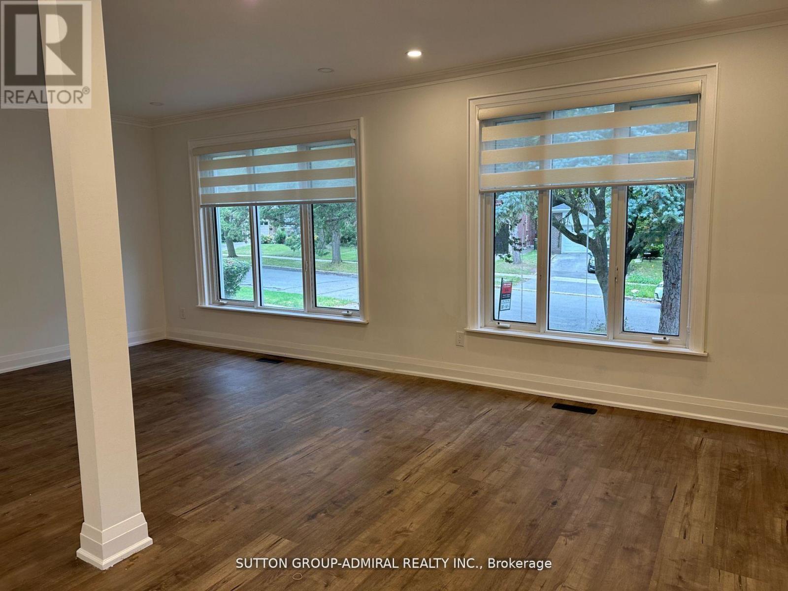 Main Floor - 7 Resolution Crescent, Toronto, ON - Indoor Photo Showing Other Room