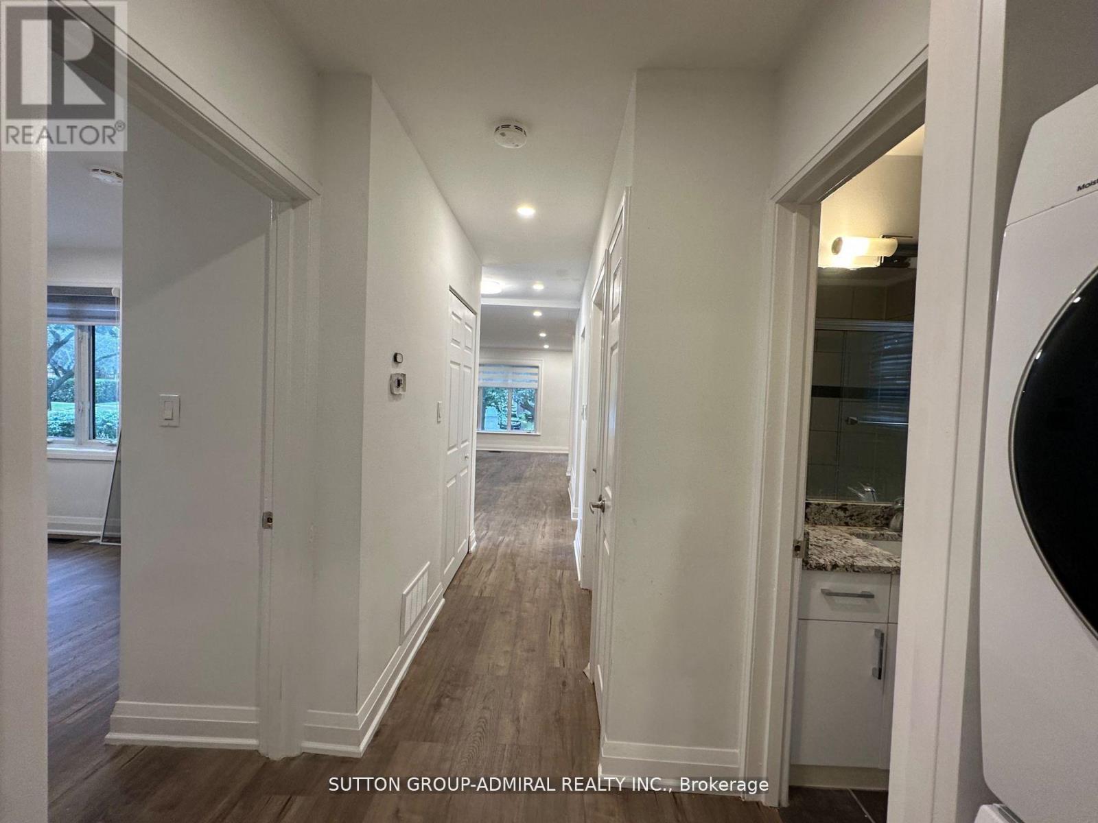 Main Floor - 7 Resolution Crescent, Toronto, ON - Indoor Photo Showing Other Room