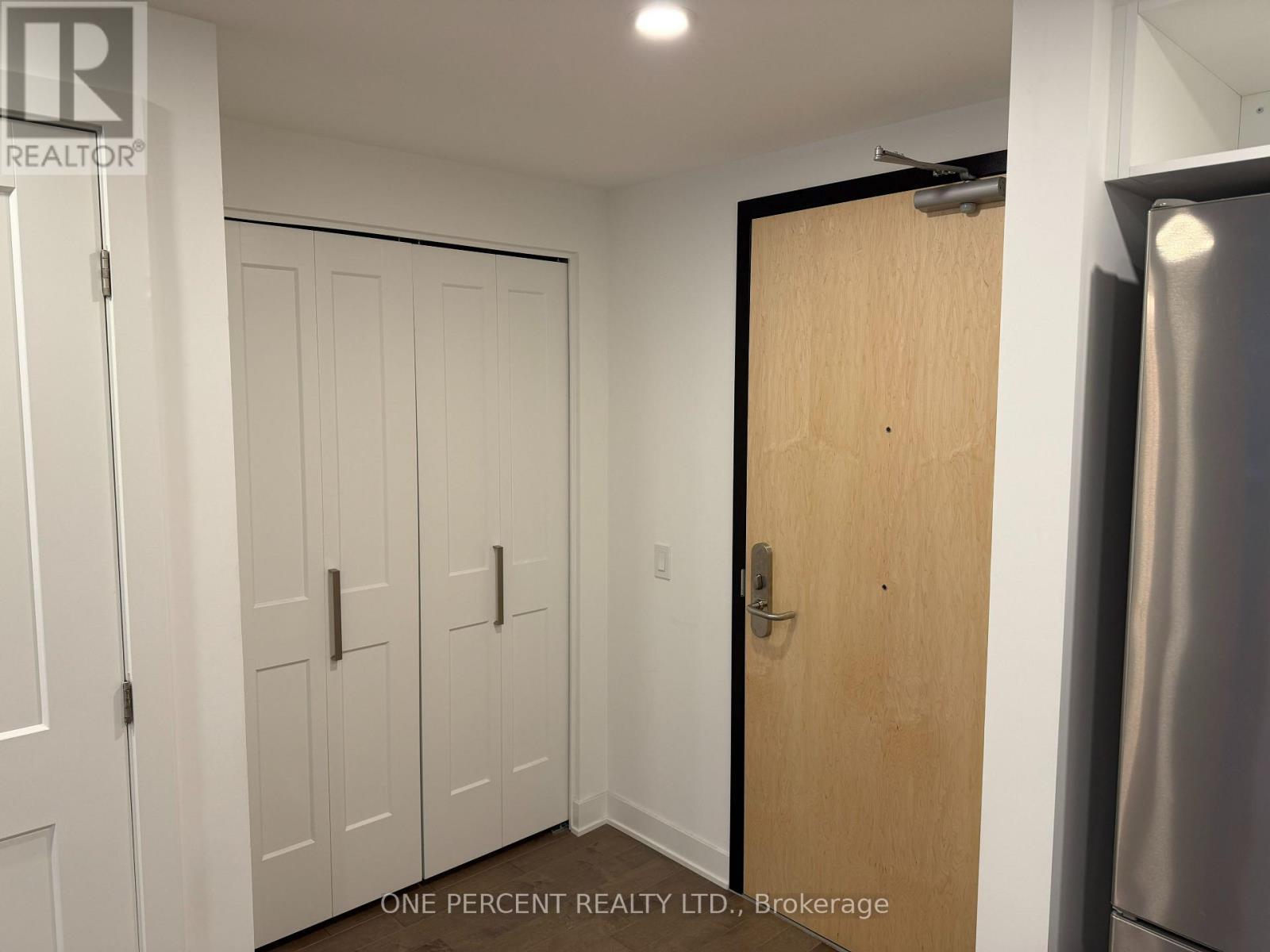 410 - 340 Queen Street, Ottawa, ON - Indoor Photo Showing Other Room