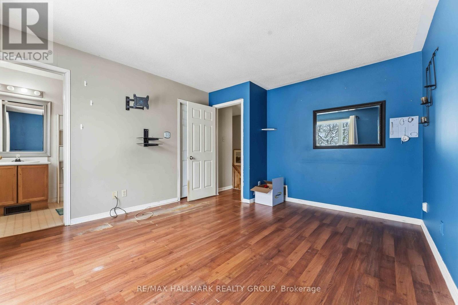 648 Brome Crescent, Ottawa, ON - Indoor Photo Showing Other Room