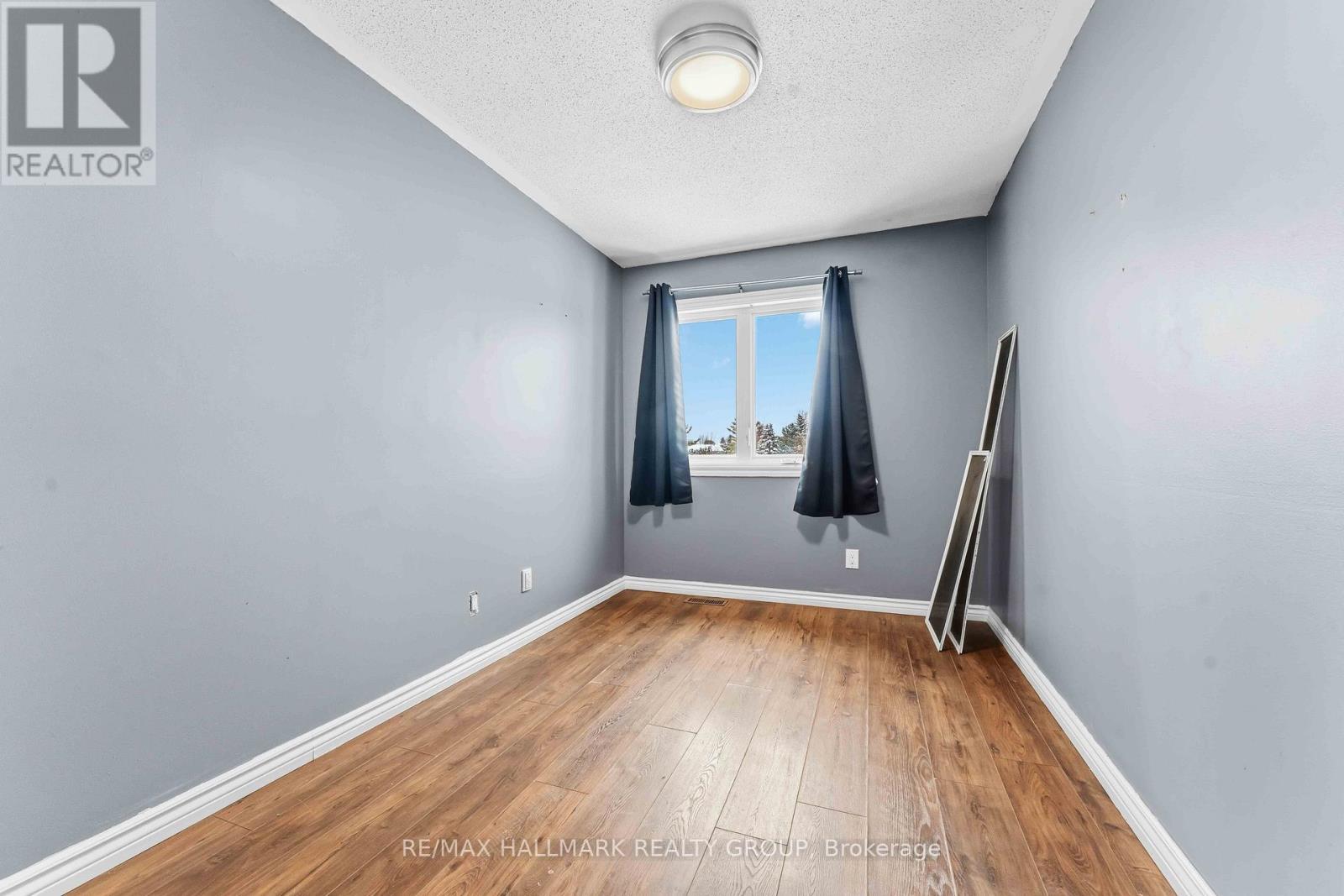 648 Brome Crescent, Ottawa, ON - Indoor Photo Showing Other Room