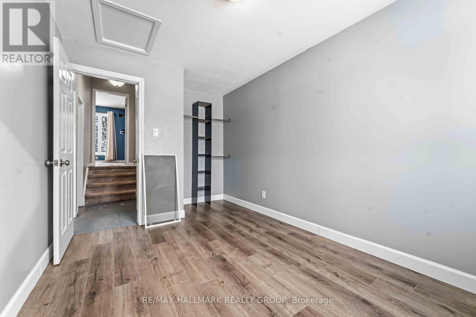 648 Brome Crescent, Ottawa, ON - Indoor Photo Showing Other Room