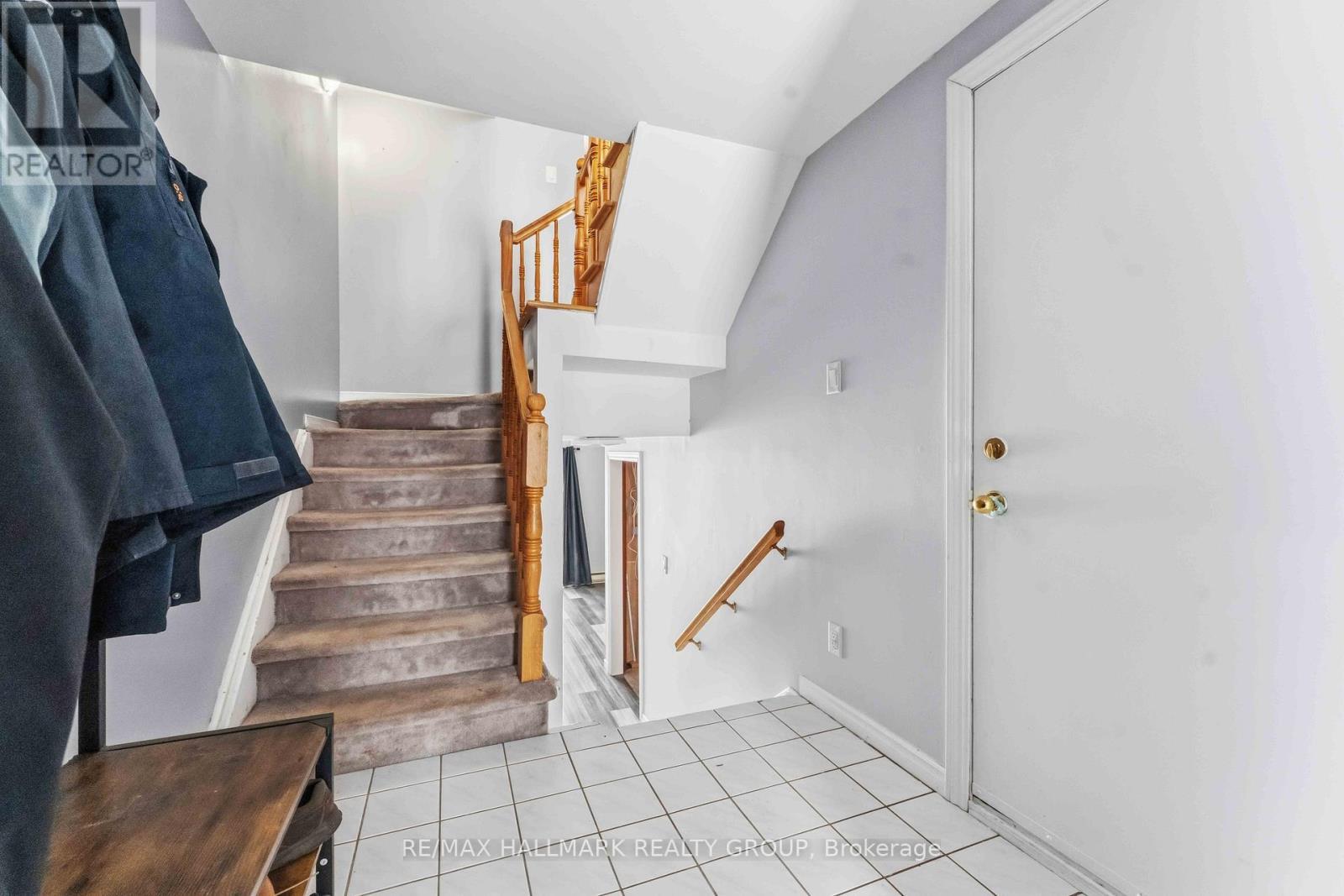 648 Brome Crescent, Ottawa, ON - Indoor Photo Showing Other Room