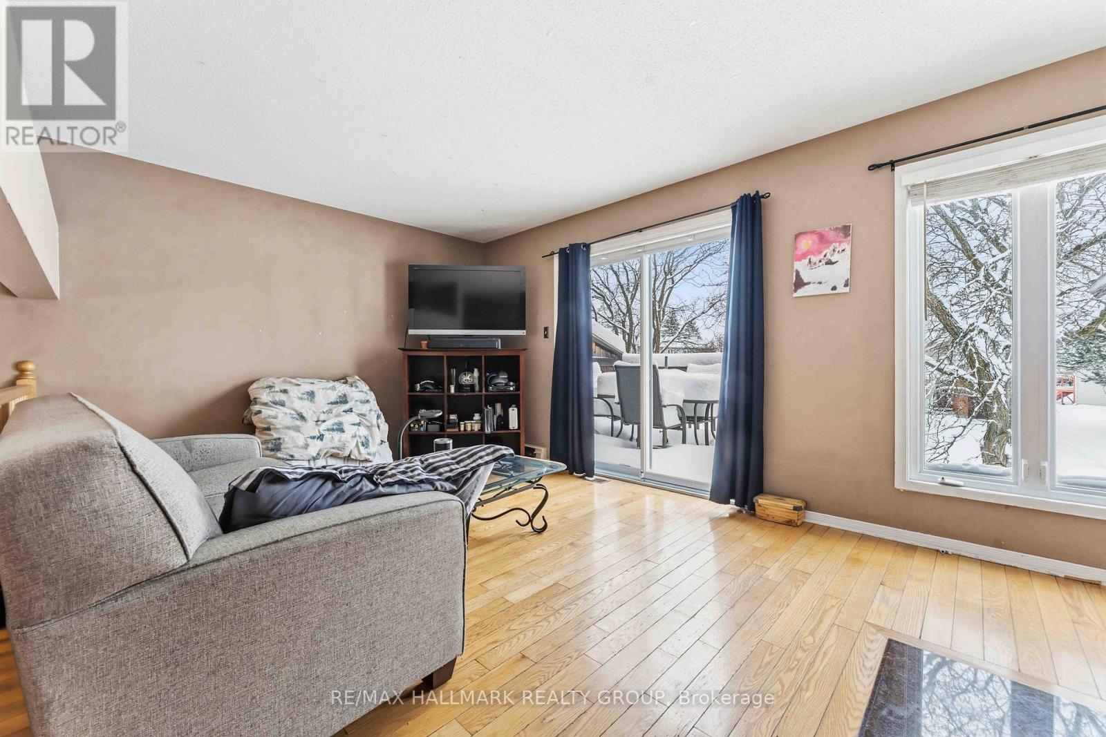 648 Brome Crescent, Ottawa, ON - Indoor