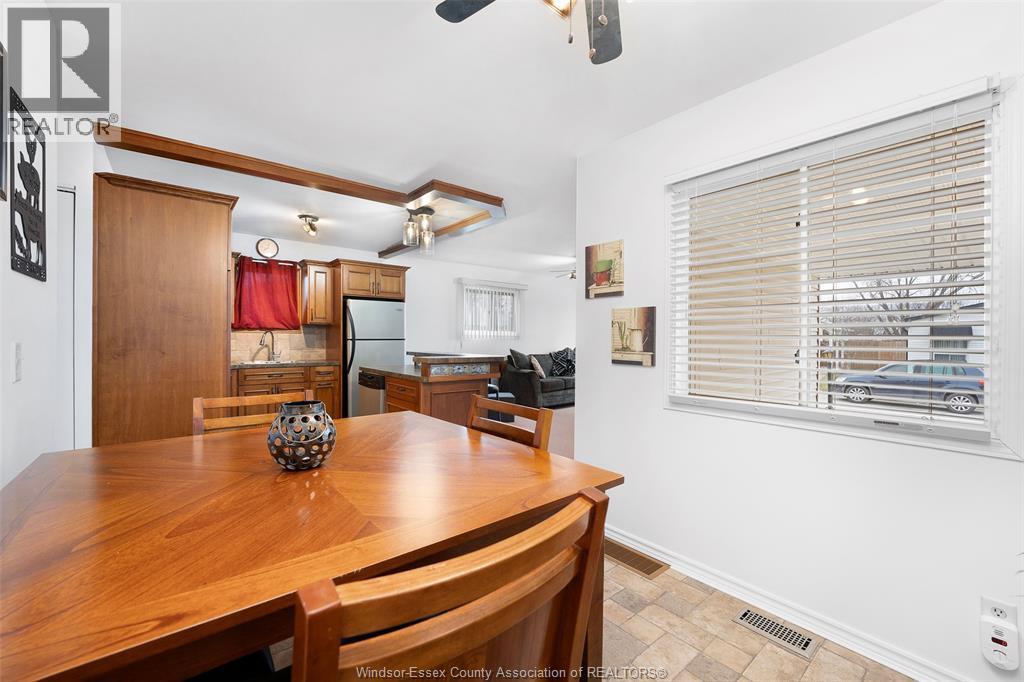 17 Chestnut St., Mcgregor, ON - Indoor Photo Showing Dining Room