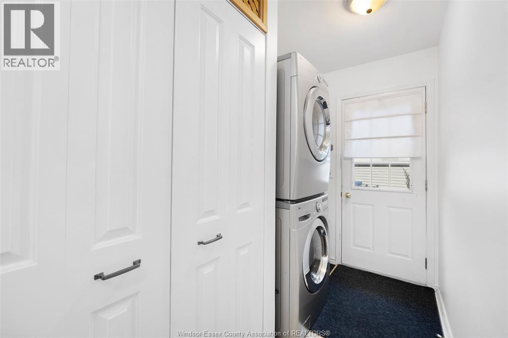 17 Chestnut St., Mcgregor, ON - Indoor Photo Showing Laundry Room