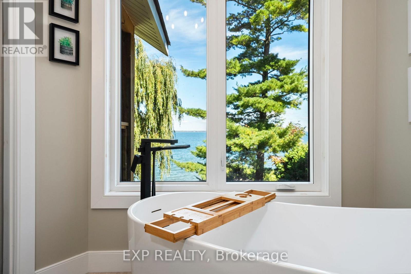 21 Pinery Lane, Georgina, ON -