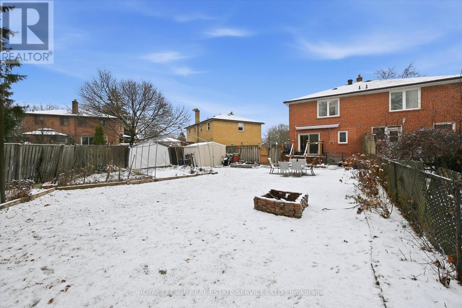 Oversized, Fenced Shared Backyard w/a Stone Patio - 2299 Wiseman Court, Mississauga, ON - Outdoor