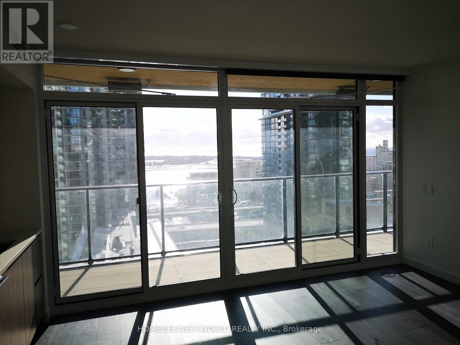 1609 - 3 Concord Cityplace Way, Toronto, ON - Indoor Photo Showing Other Room