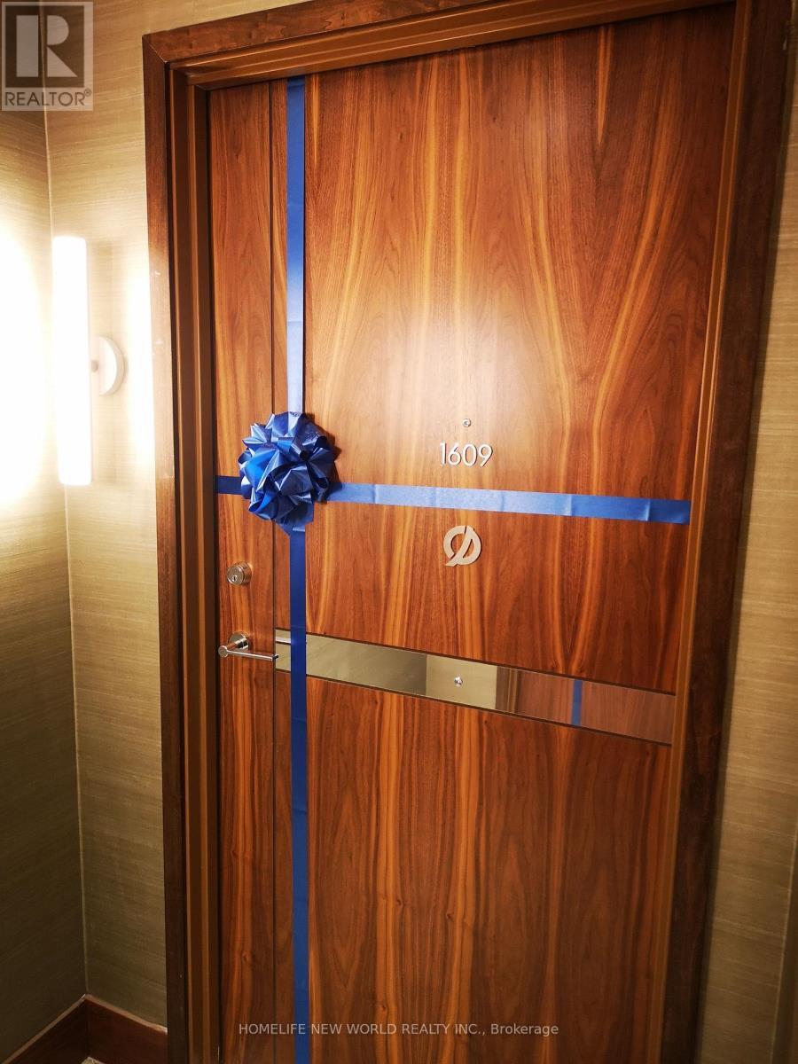 1609 - 3 Concord Cityplace Way, Toronto, ON - Indoor Photo Showing Other Room