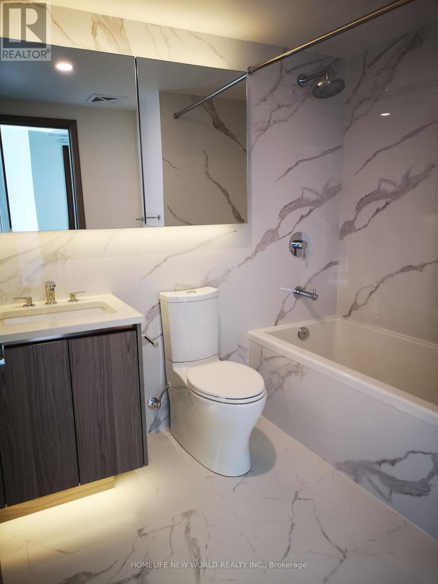 1609 - 3 Concord Cityplace Way, Toronto, ON - Indoor Photo Showing Bathroom