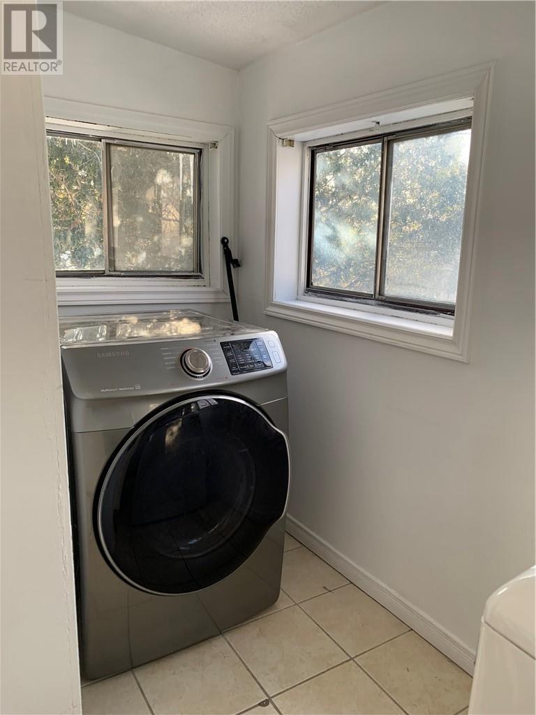 62 King, Sudbury, ON - Indoor Photo Showing Laundry Room