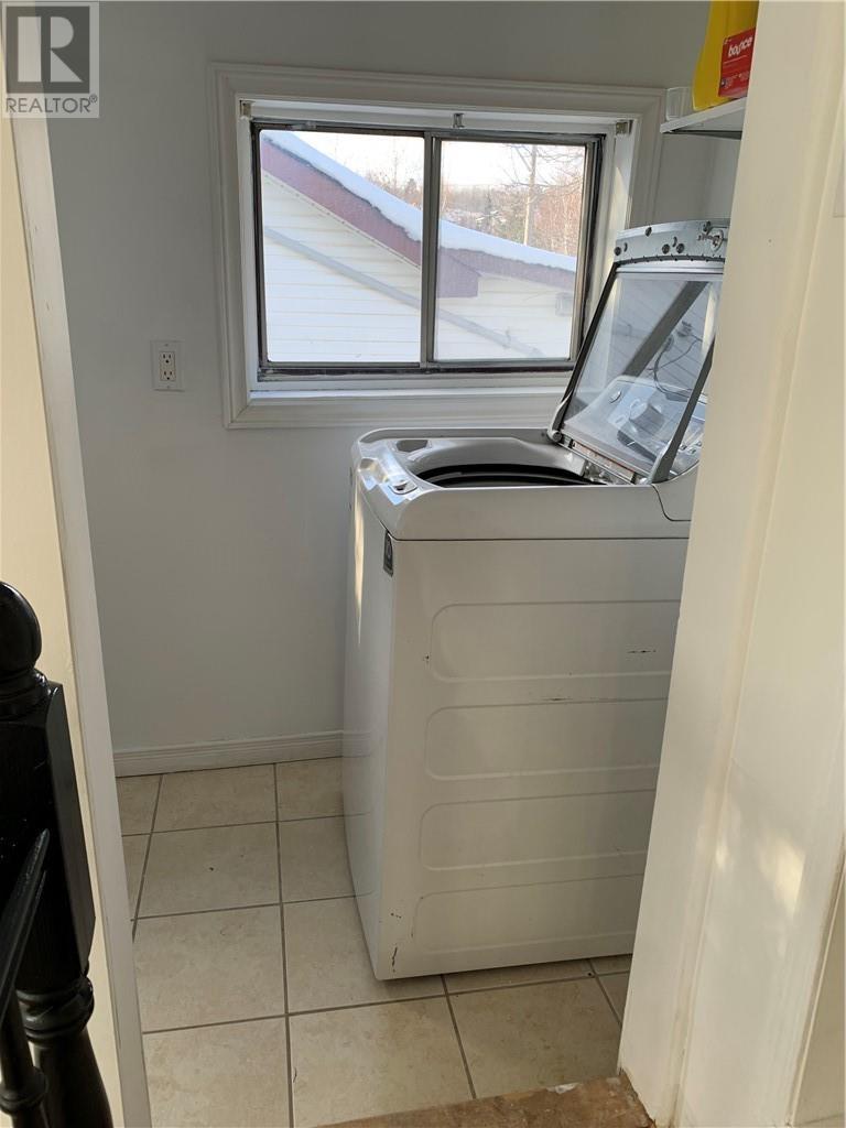 62 King, Sudbury, ON - Indoor Photo Showing Laundry Room