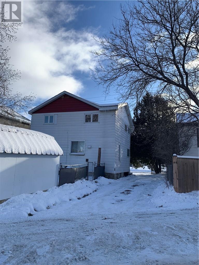 62 King, Sudbury, ON - Outdoor